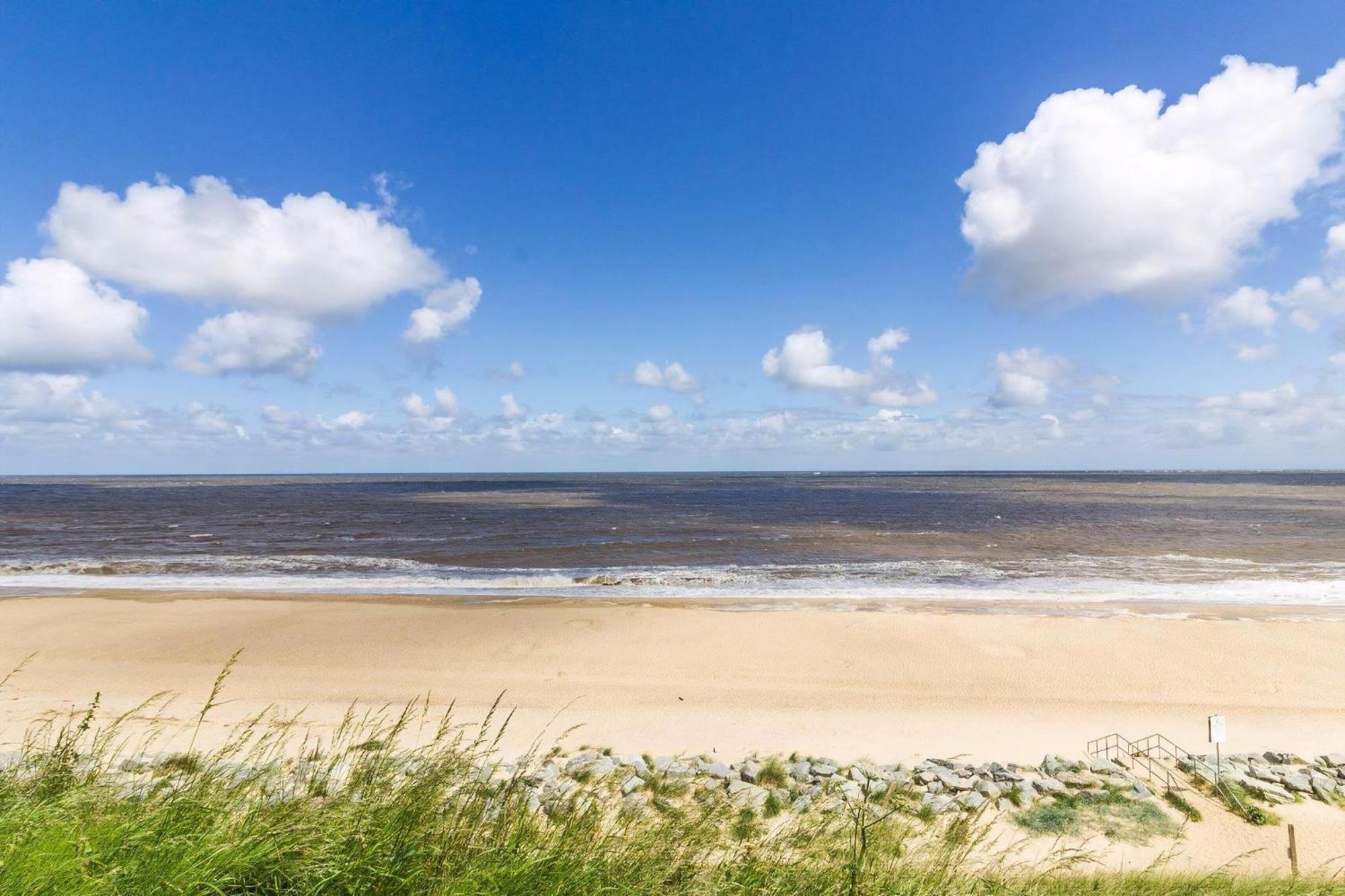 Lovely Caravan With Decking On California Cliffs Holiday Park Ref 50045C Great Yarmouth Exterior photo